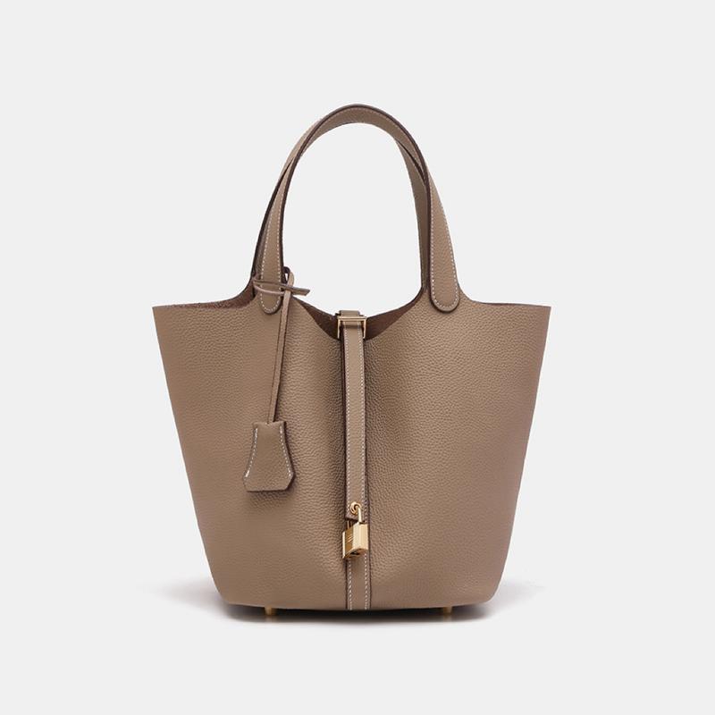 Picotin bagLadies' leather bag, leather handbag, natural textured cowhide material, leather backpack, casual multifunctional handbag with lock design, fashionable matching handbag for daily use, bucket bag,