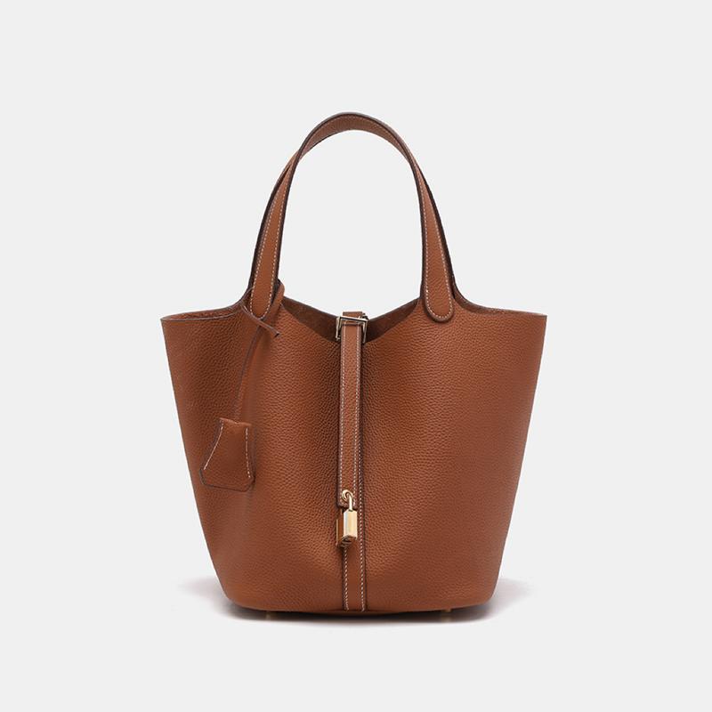 Picotin bagLadies' leather bag, leather handbag, natural textured cowhide material, leather backpack, casual multifunctional handbag with lock design, fashionable matching handbag for daily use, bucket bag,